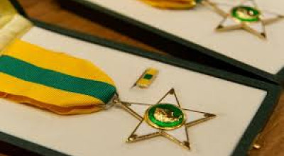 CONFERIMENTO STELLA AL MERITO DEL LAVORO AL CONCITTADINO ROCCO IN...